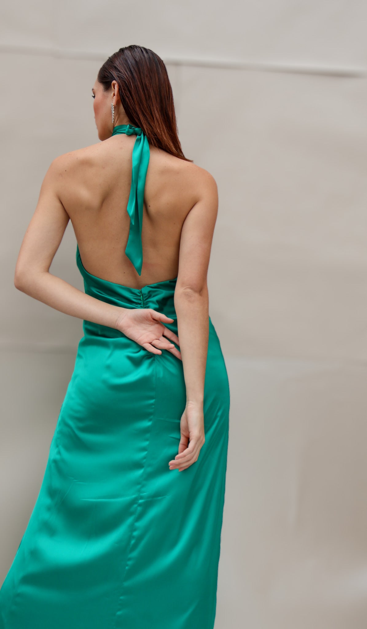 vestido verde esmeralda